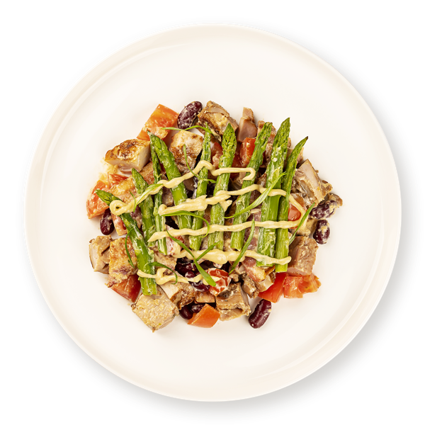 Салат с соусом Цезарь Искушение с курицей беконом спаржей и томатами В.Порядин-Табрис вес